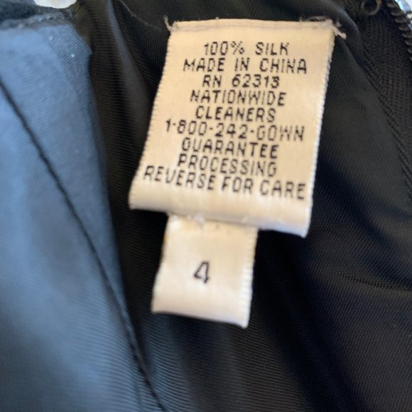 OLEG CASSINI SILK V-NECK BEAD STRAPS GOWN SZ: 4 - Picture 8 of 8